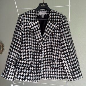 Sag Harbor Black/White Plaid houndstooth Coat size 14 (HU)